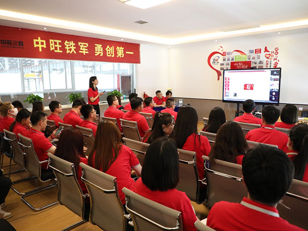 公司销售部举行6月份拓疆大战启动会